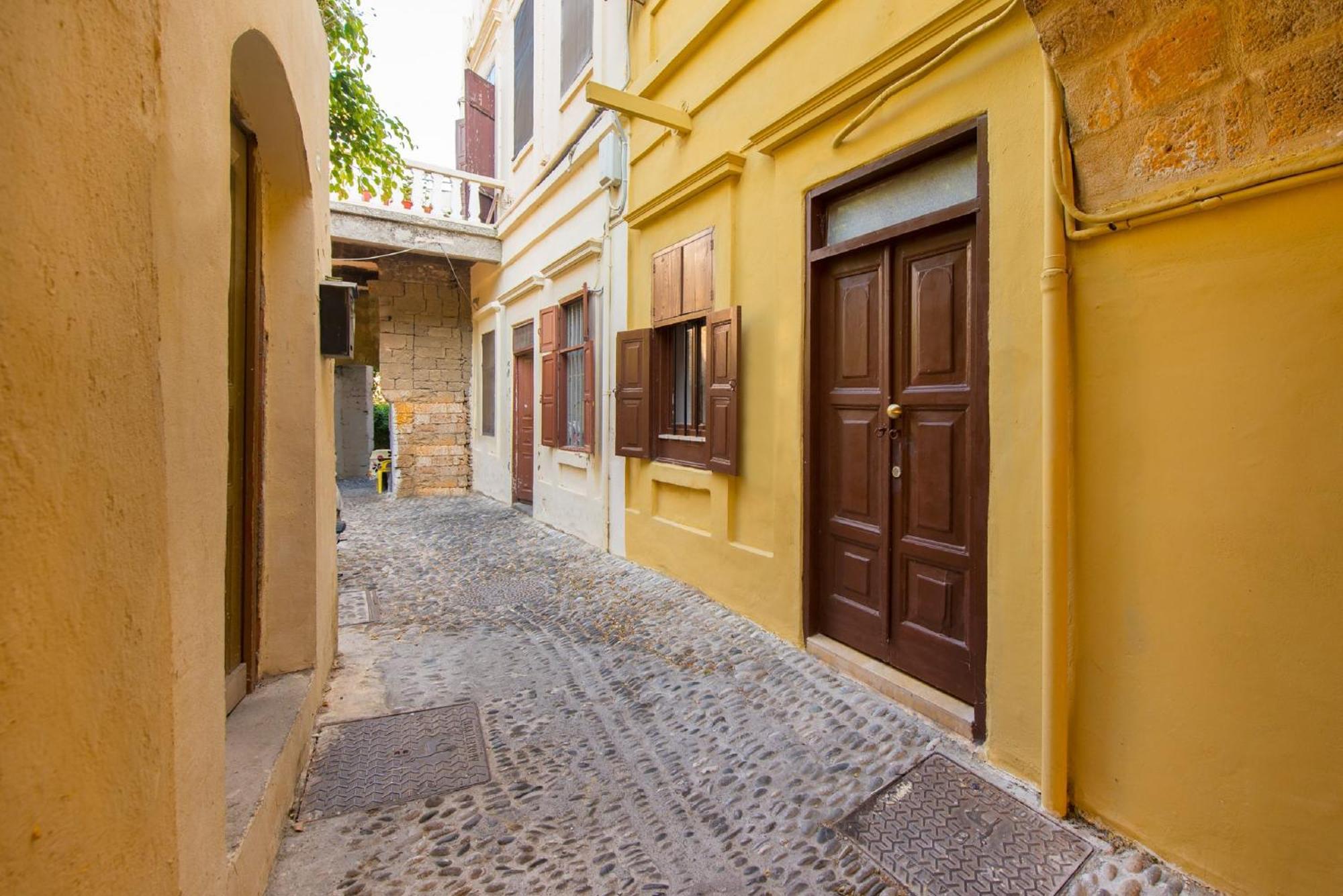 Knights Of Old Town *